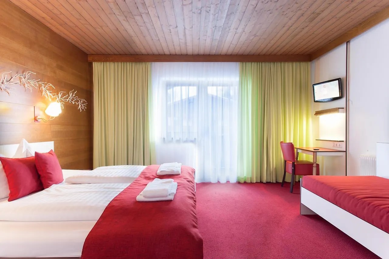 Hotel Sportclub Thuiner Saalbach  Saalbach-Hinterglemm